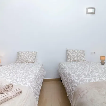 Διαμέρισμα Flatguest Live - 3bdr + 2wc + Wifi Λας Πάλμας ντε Γκραν Κανάρια